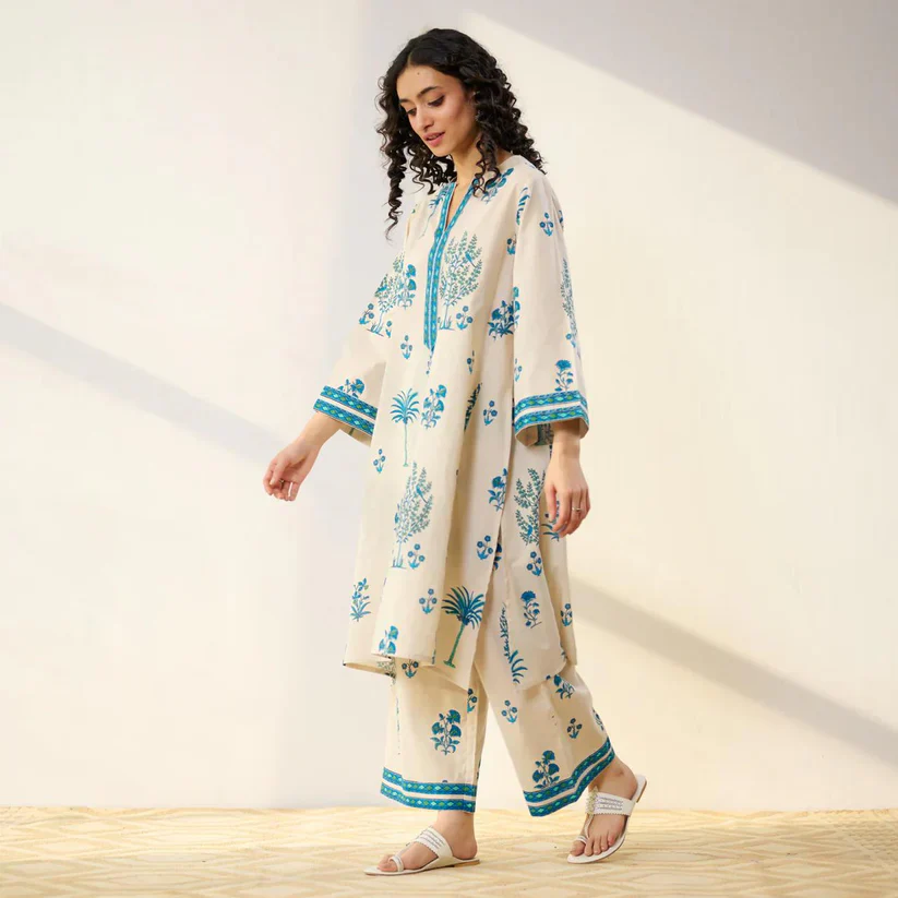 Women’s Beige & Blue Printed Kurta Set with Pants - Image 3